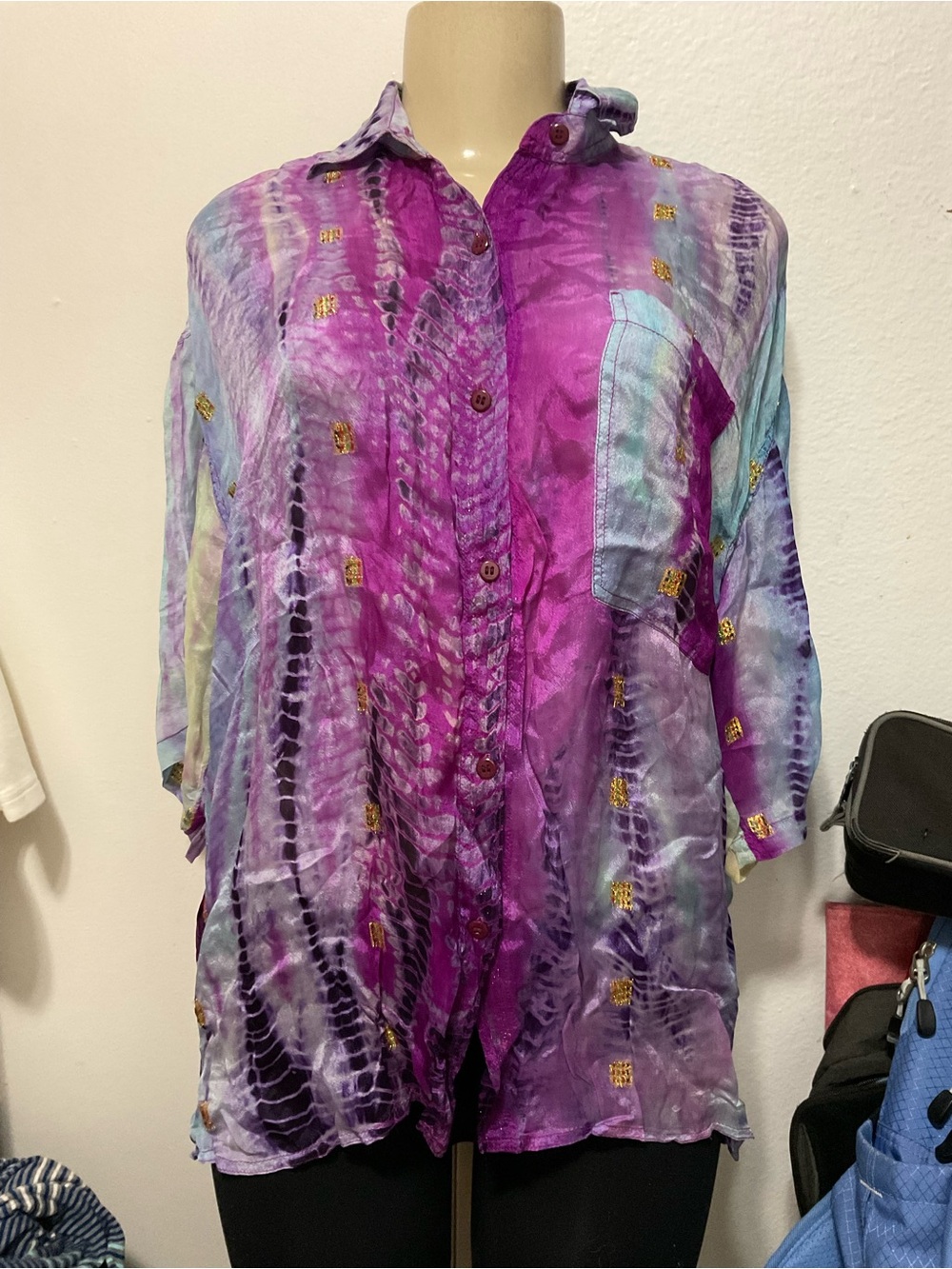 2 of us women’s Purple & blue Tie-Dye patterned whimsical Button-Up top size M